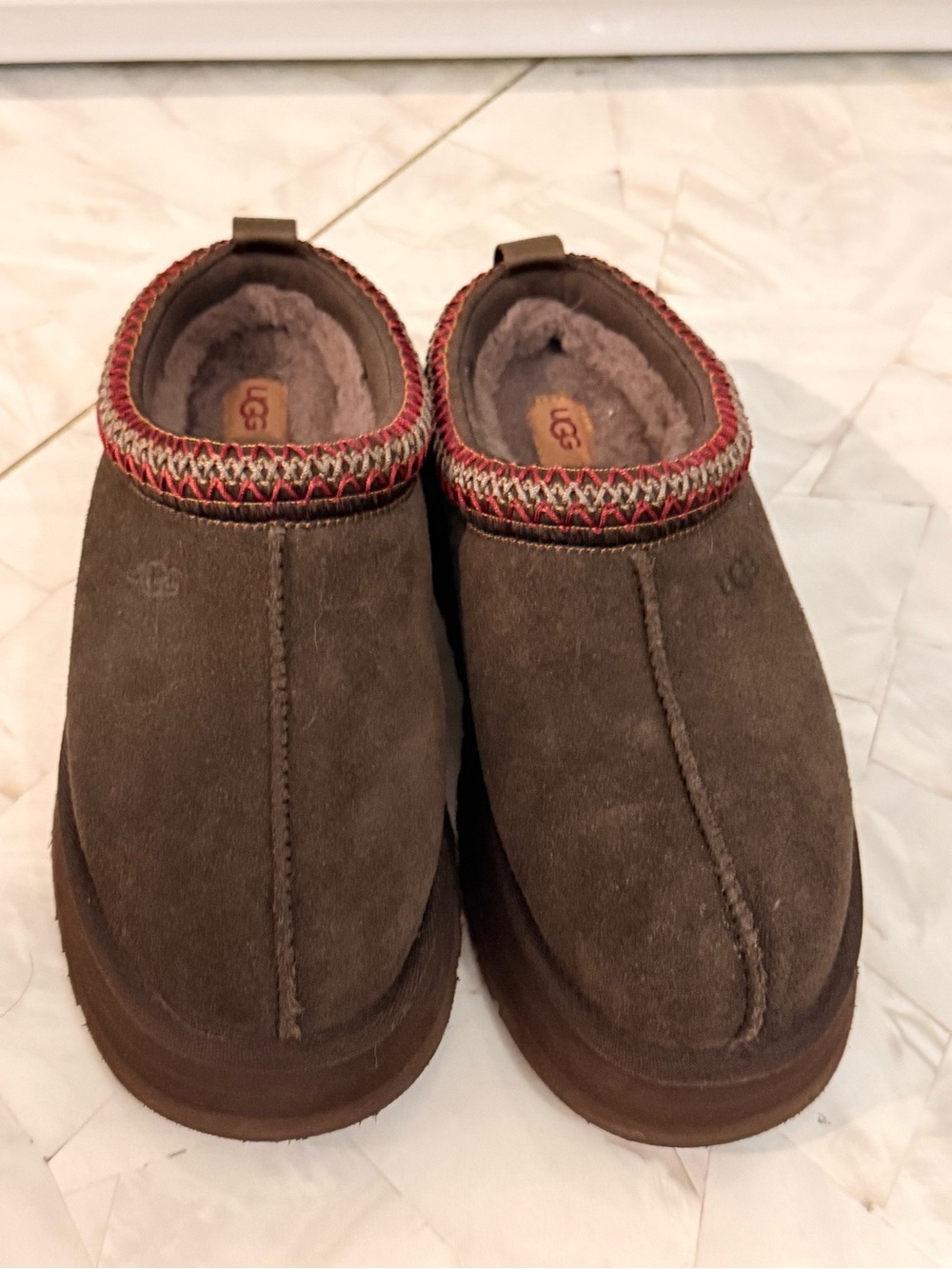 UGG women’s Tazz II size 8